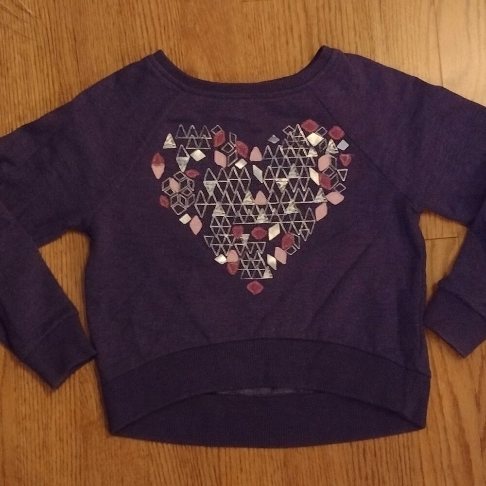 7/8 | Embellished Heart Sweatshirt | Arizona